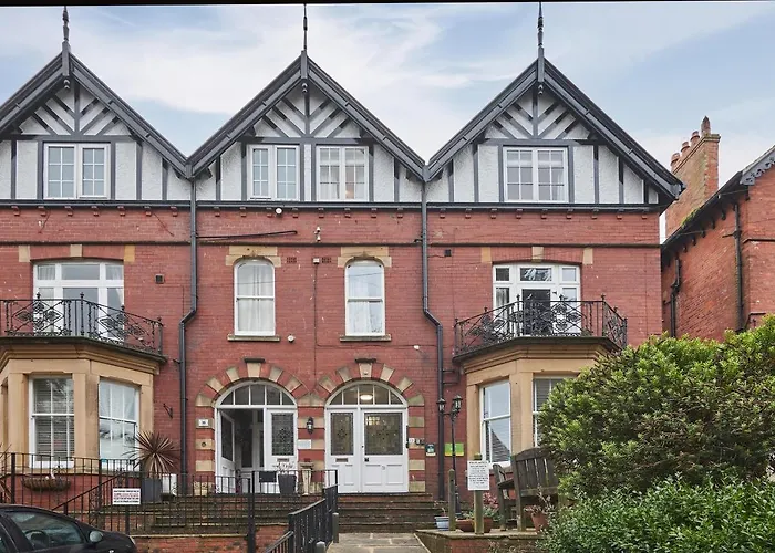 Host & Stay - Park Place Apartment